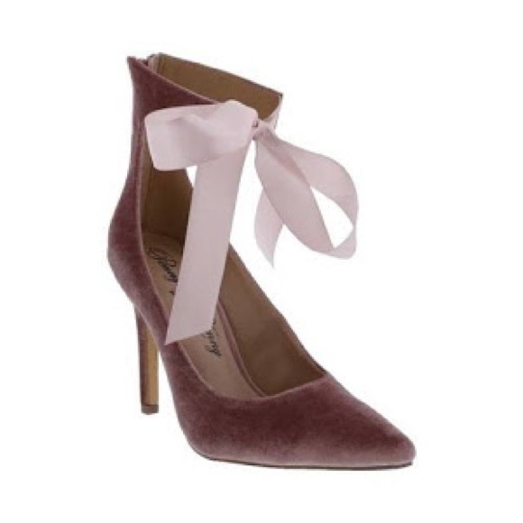 Penny Loves Kenny Shoes - Penny Loves Kenny Rose Velvet Tie Heels 8.5M